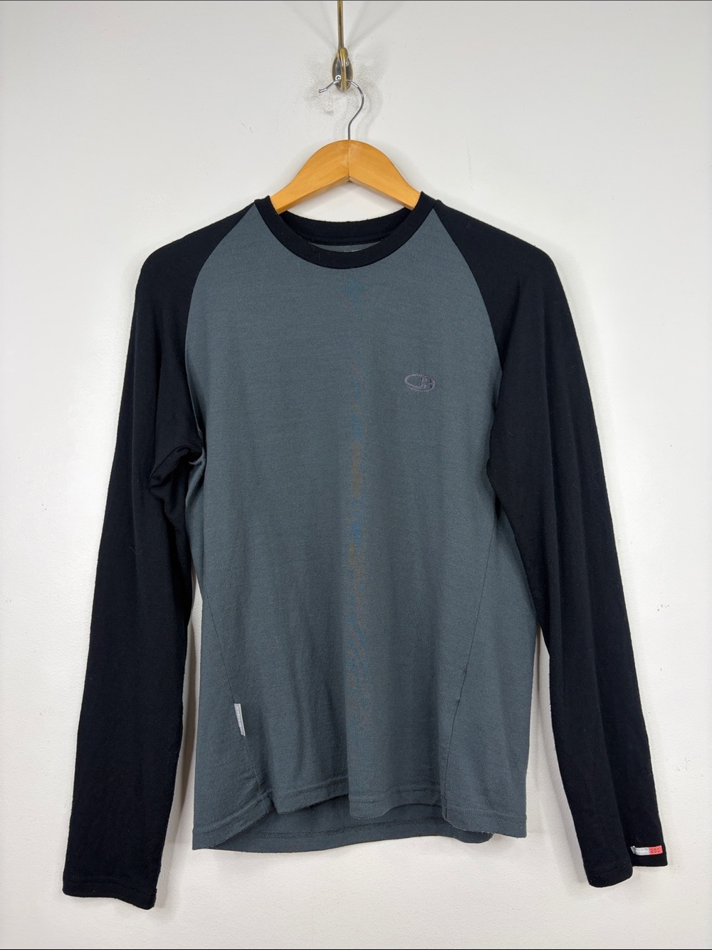 Icebreaker Shirt Mens Medium Gray Merino Wool 260 Long Sleeve Base Layer Crew